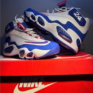 Brand New Air Griffey Max 1 | Size 7.5 | Gym Red / Royal Blue